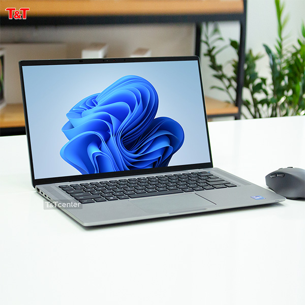 Bàn phím và Touchpad linh hoạt