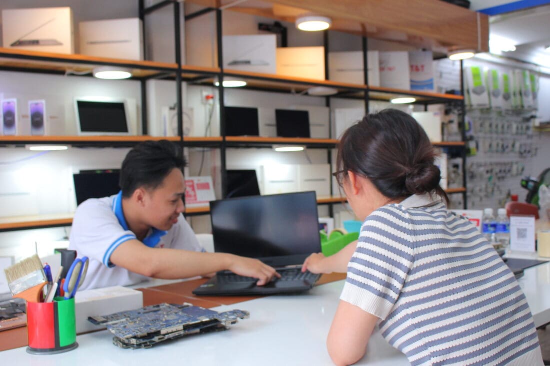 4. Laptop bị nóng nhanh, quạt kêu to