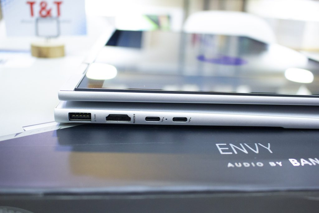 Vì sao nên mua laptop HP Envy x360 2-in-1 15-ew0013dx?