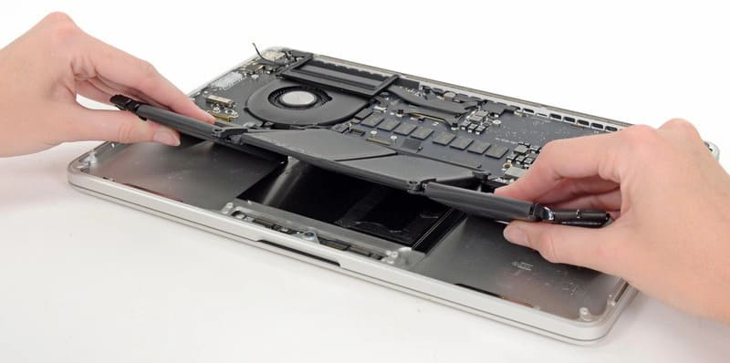 4. Lý Do Nên Thay Pin MacBook Pro 2018 A1989 Tại T&T Center