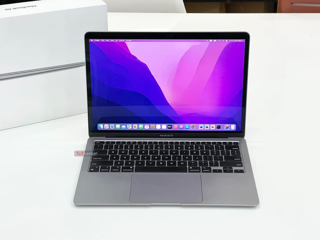 Màn hình Liqiud Retina cực sắc nét 