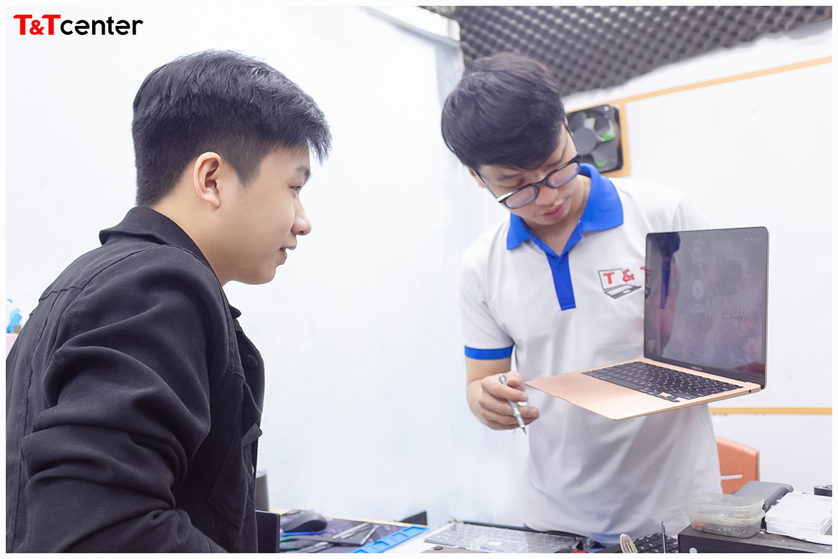 3. Tiêu Chí Lựa Chọn Nơi Sửa MacBook Uy Tín