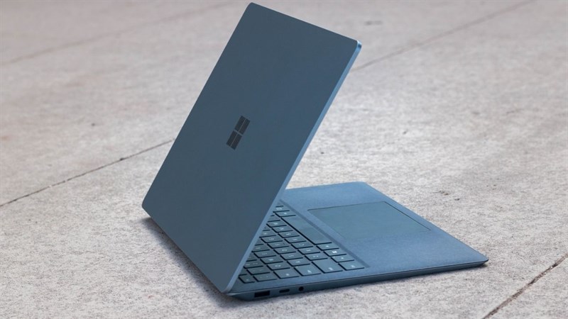 Surface Laptop