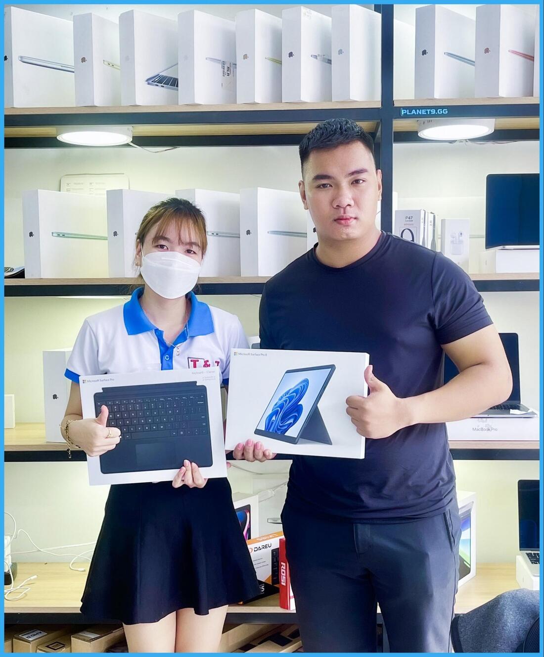 Mua Surface Go giá tốt nhất tại T&T Center