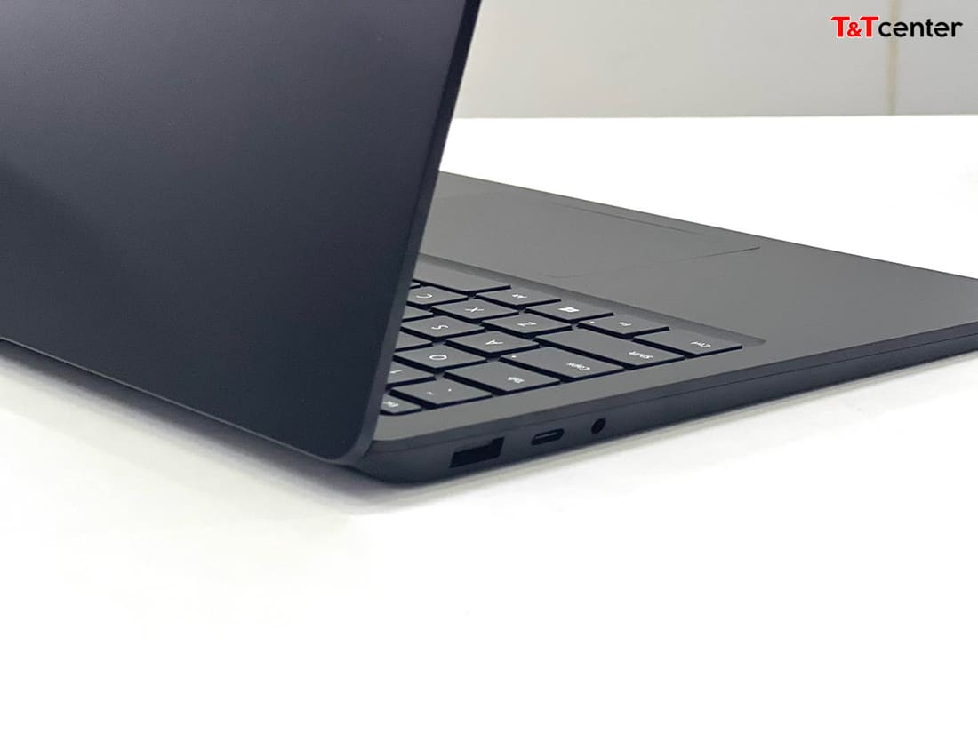 Bàn phím và TouchPad