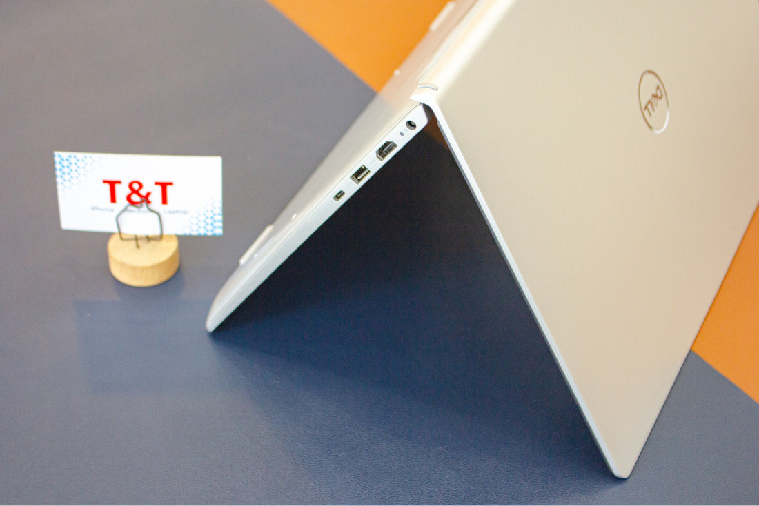 Bàn phím Fullsize, đầy đủ cổng kết nối