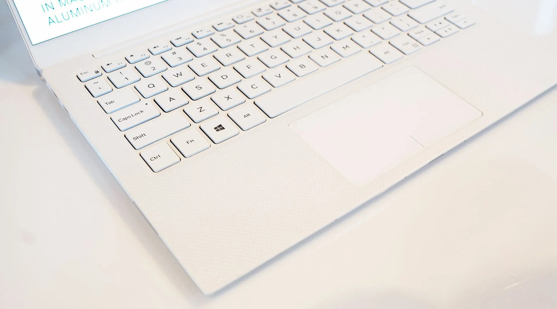 Bàn phím, touchpad hiện đại