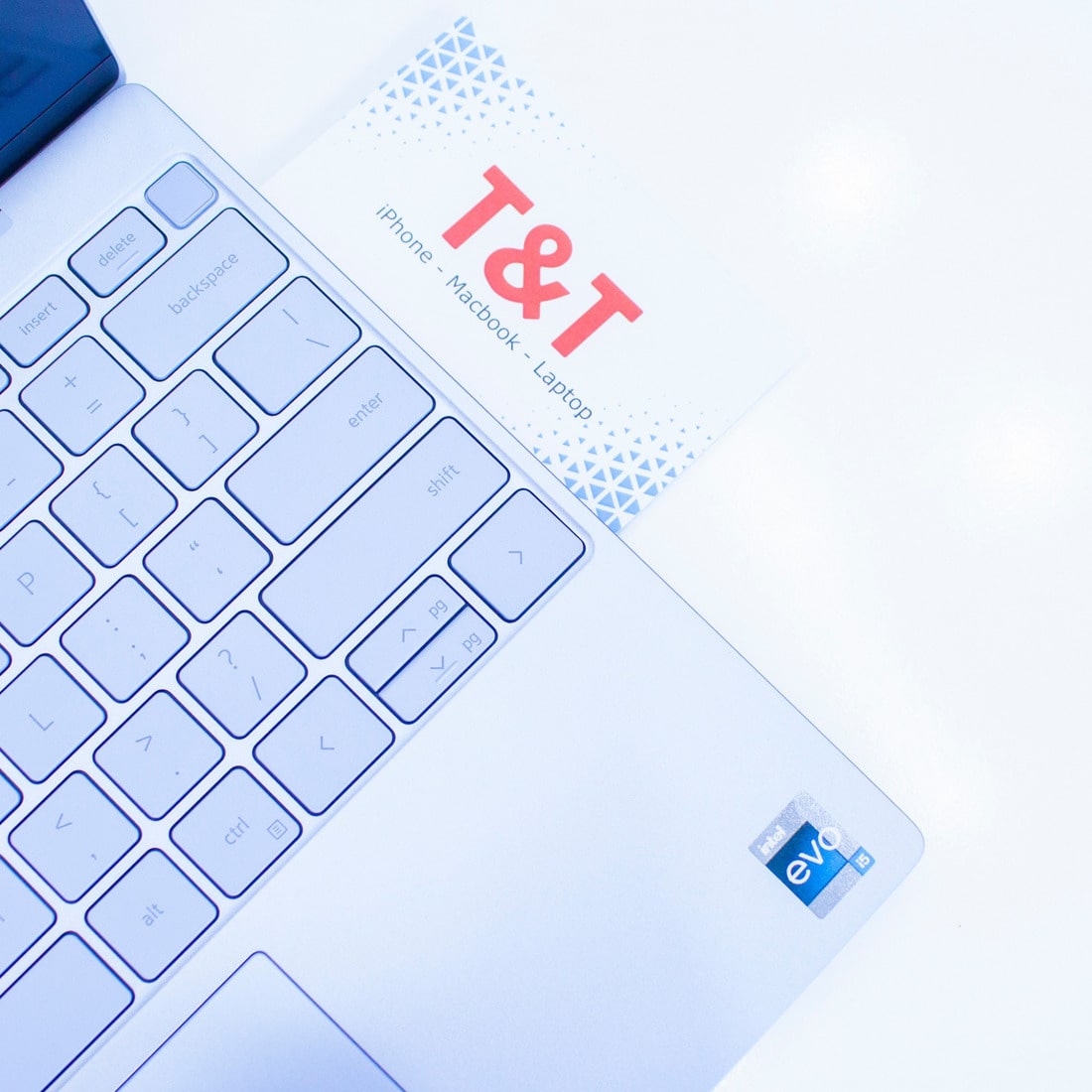 Vì sao nên mua laptop Dell XPS 13 9315?