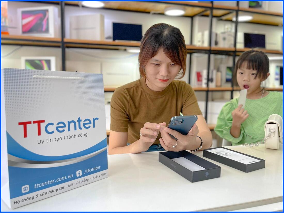 Mua iPhone 13 256GB Like New giá tốt tại T&T Center