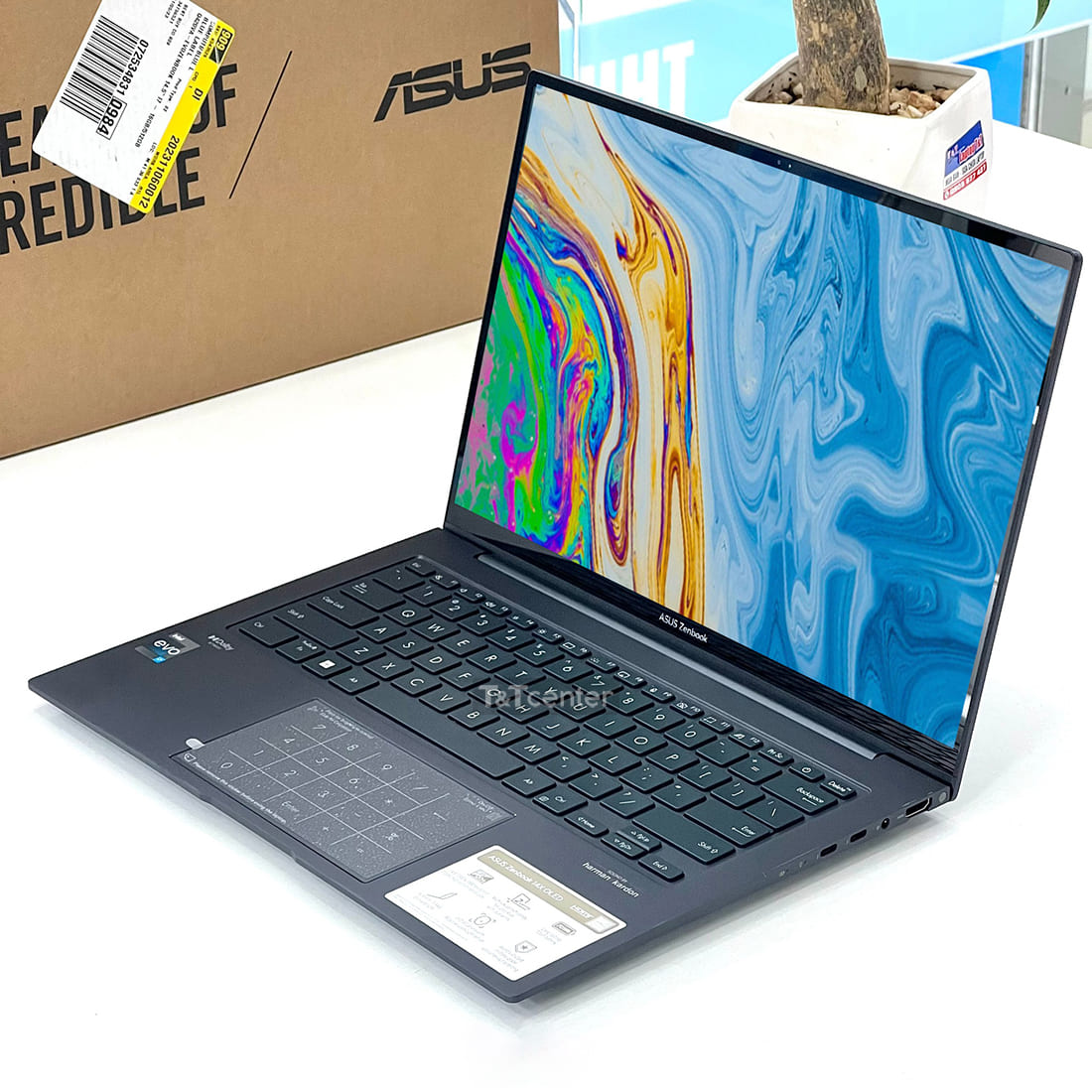 Laptop Asus Zenbook phù hợp với đối tượng nào?