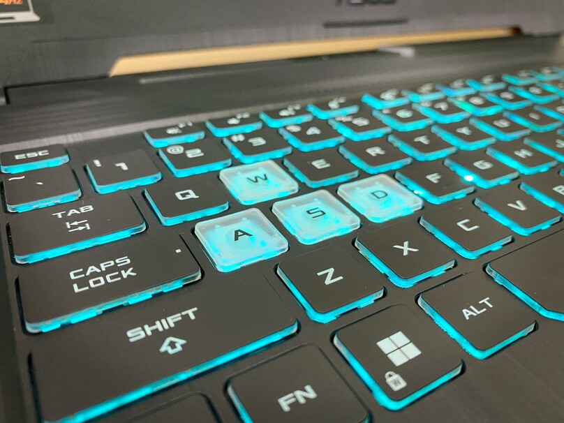 Bàn phím chuẩn gaming, đèn LED đẹp mắt