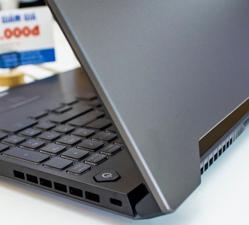 Bàn phím và tản nhiệt cực nhanh