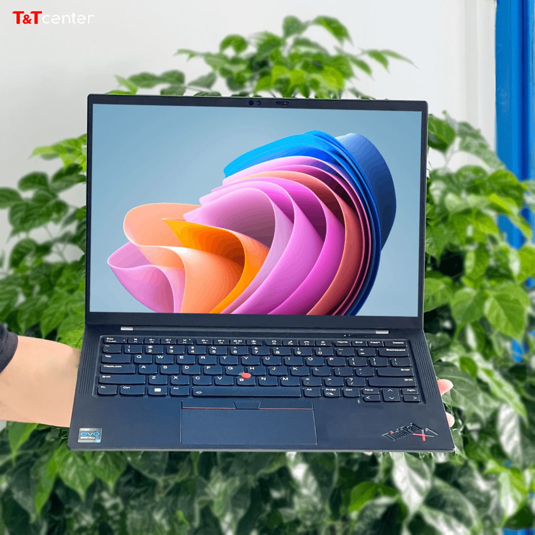 Thiết kế mỏng, nhẹ, dễ dàng mang theo