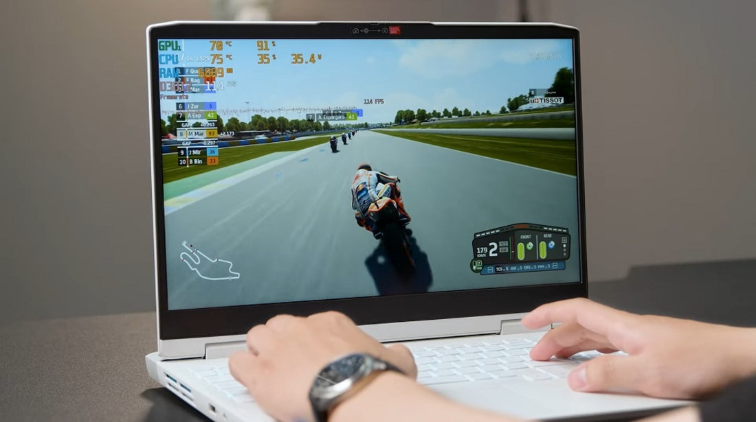 Cấu hình mạnh mẽ, chiến game vô tư cùng bạn