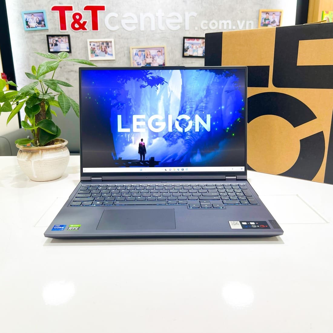 Màn hình ấn tượng, trải nghiệm đặc sắc