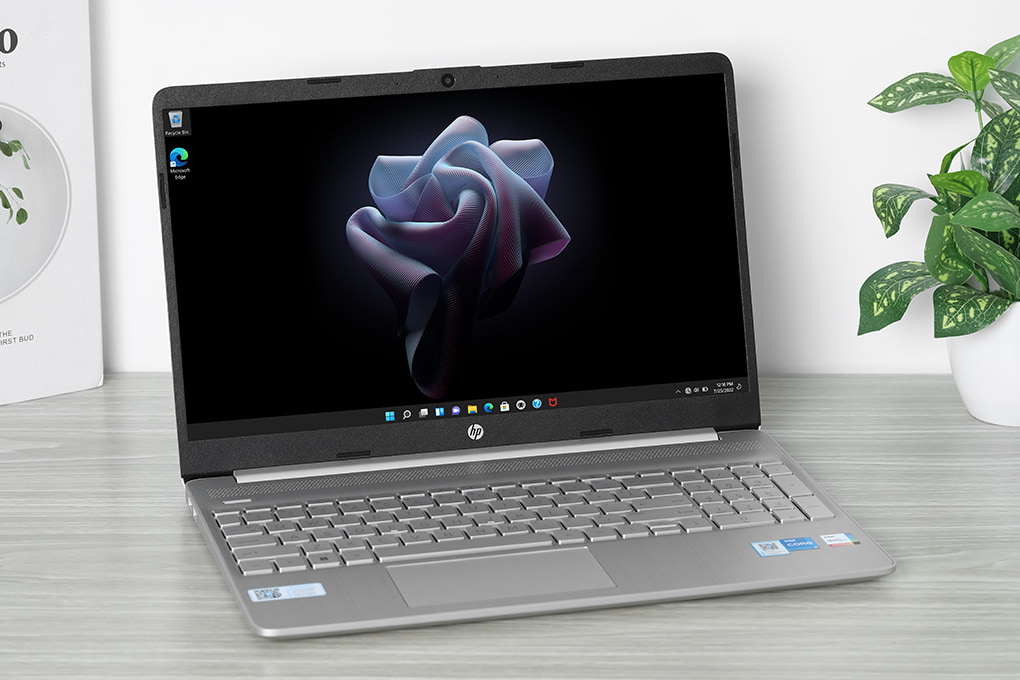 Vì sao nên mua laptop HP 15s-fq5079TU?