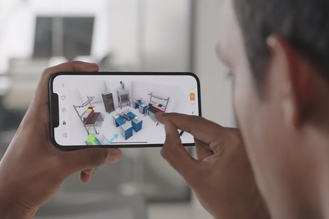 Màn hình 6.7 inches Super Retina XDR