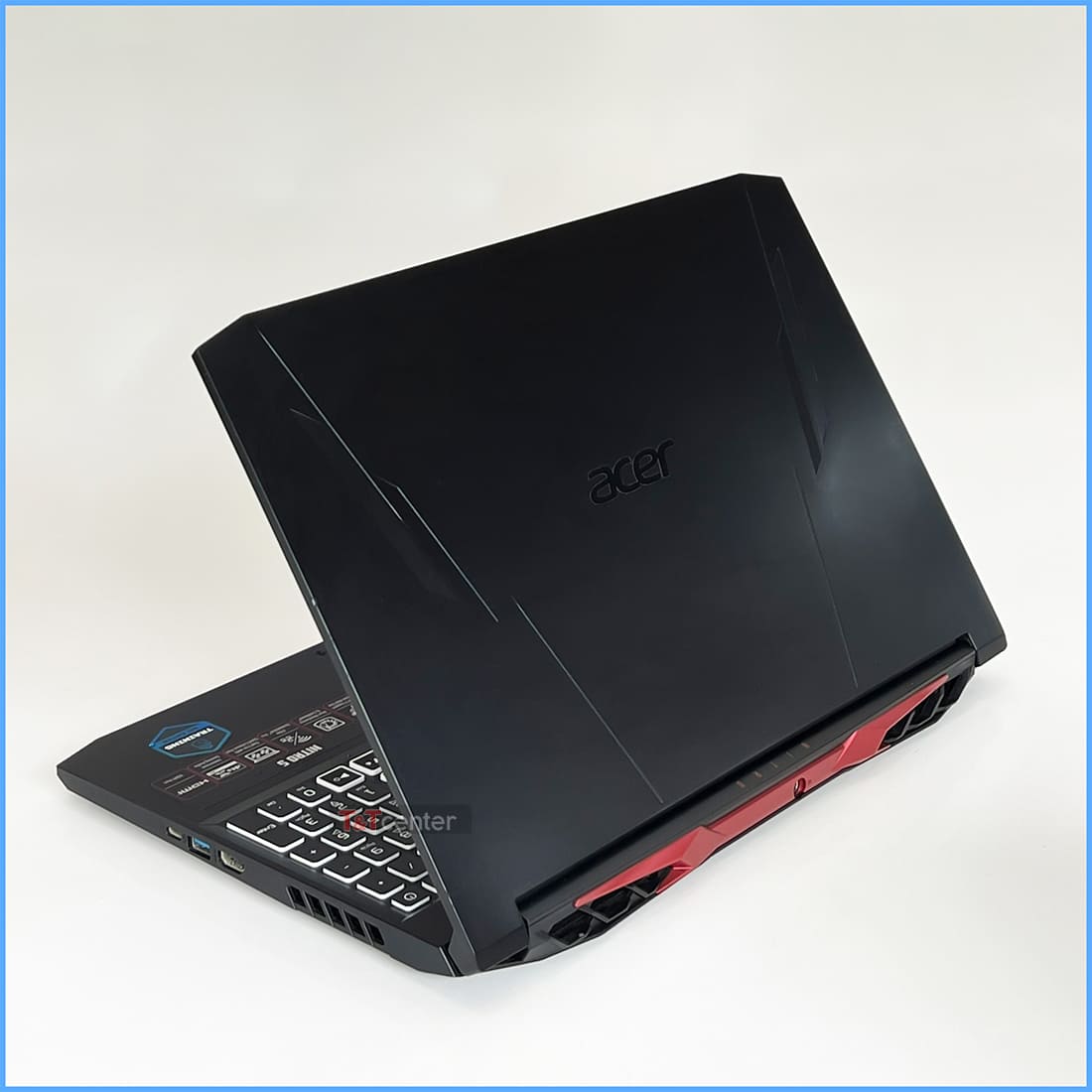 Thiết kế gaming mạnh mẽ