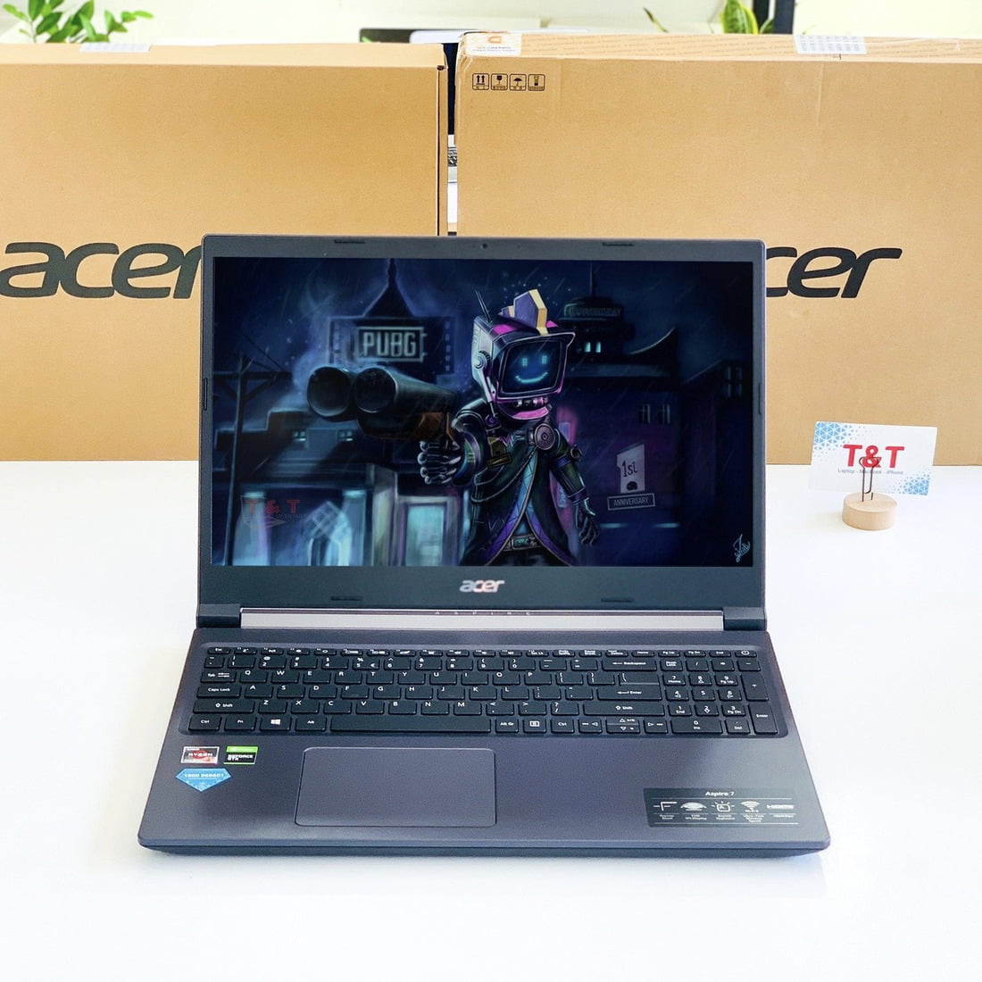 Chiến game tốt hơn với màn hình rộng rãi