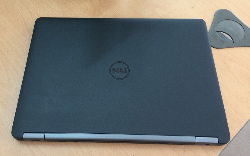 Thiết kế của Dell Latitude E7470