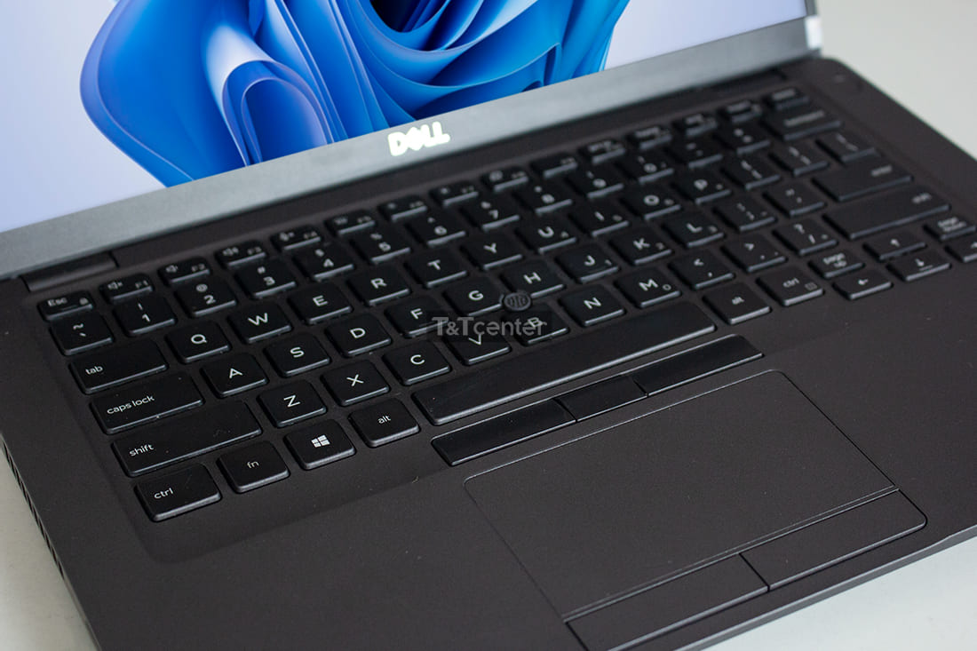 Bàn phím và touchpad