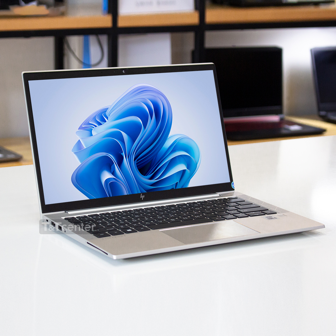 Đặc điểm của laptop HP cũ