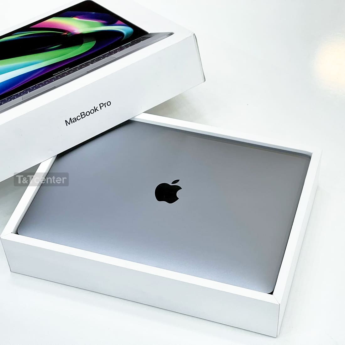 Vì sao nên mua Macbook Pro M2 8GB 256GB chính hãng tại T&T Center?