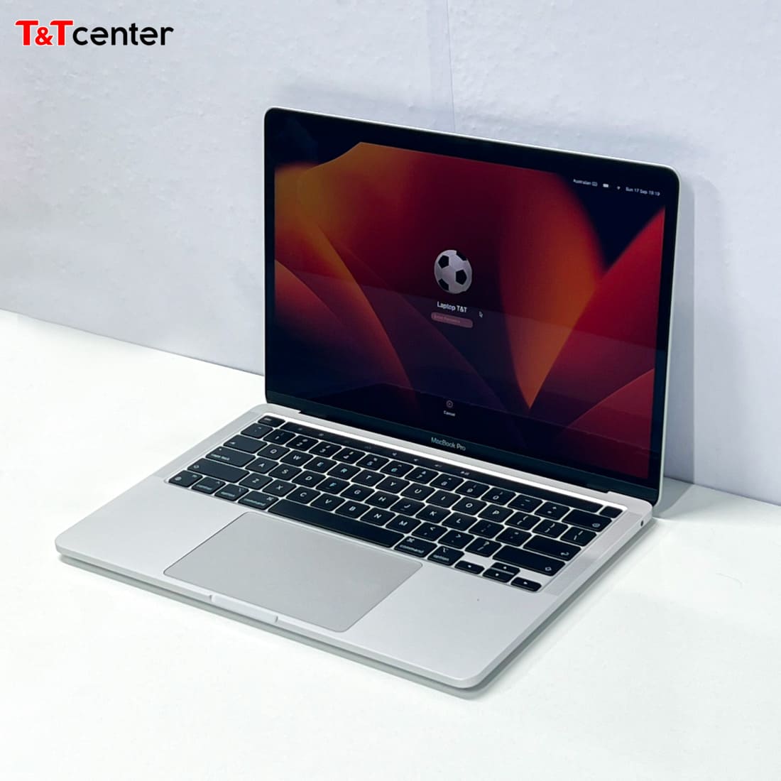 Màn hình Retina, bàn phím Magic Keyboard trau chuốt từng đường nét