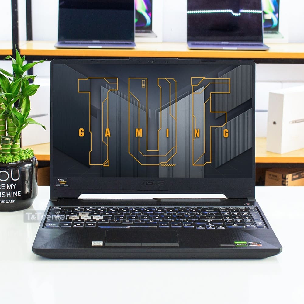 Màn hình 15.6’’ FHD 144Hz siêu mượt