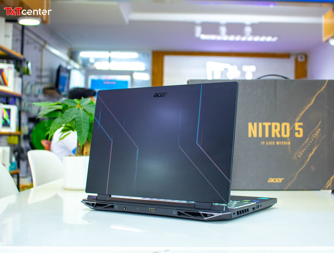 Thiết kế hầm hố, đậm chất gaming