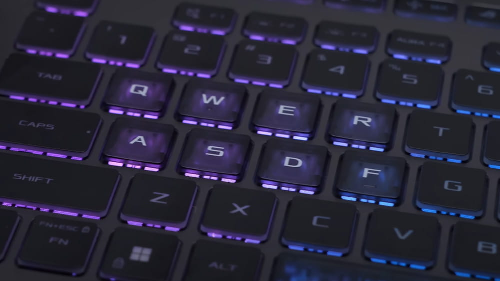 Asus ROG Strix G16 G615JMR-S5155W phù hợp với ai?