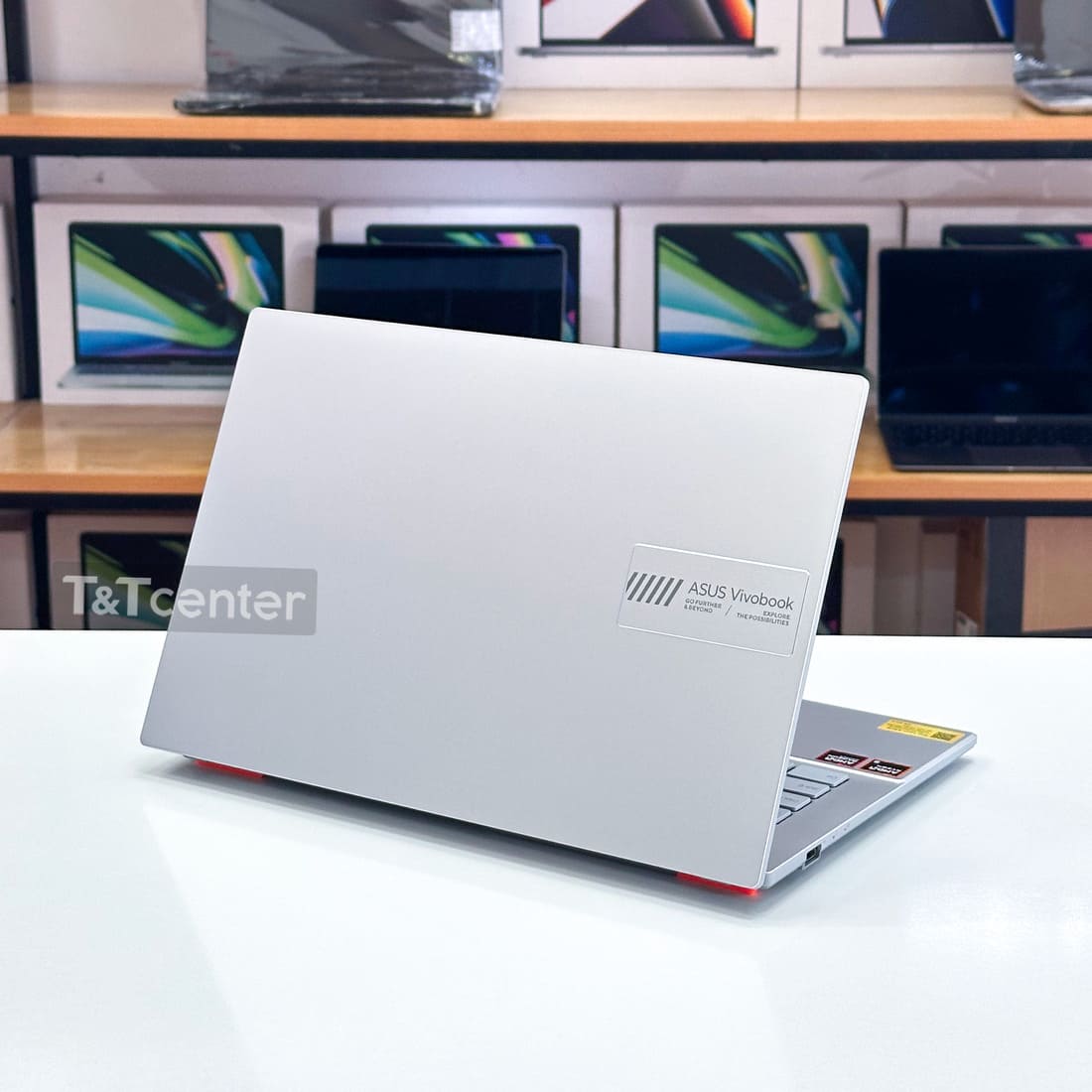 Cấu hình phần cứng (Ryzen 5, RAM 8GB, SSD 512GB)