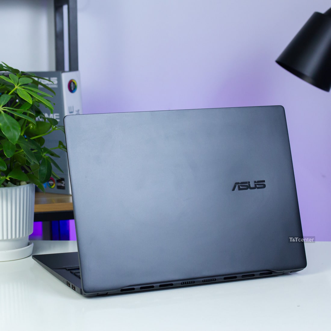 Thiết kế mỏng nhẹ, bền bỉ