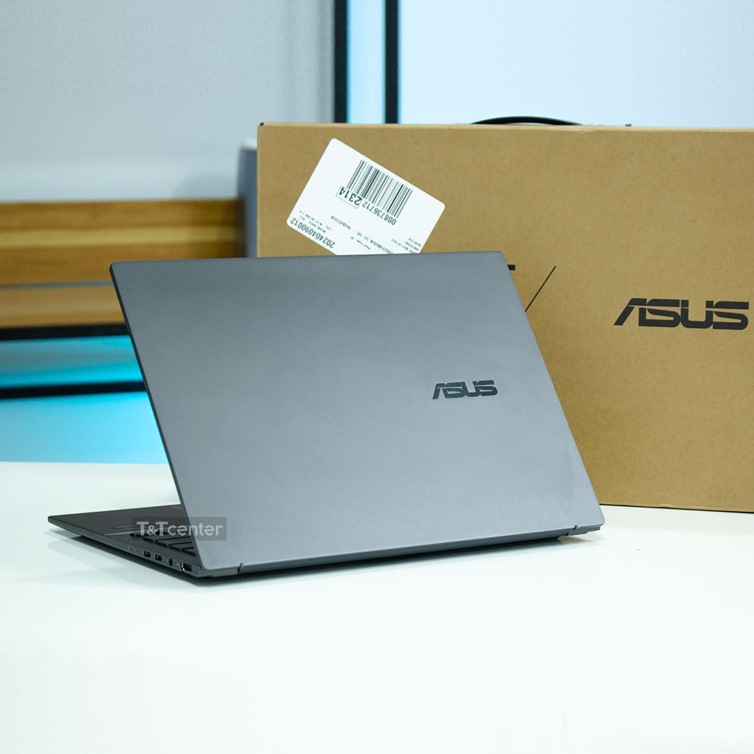 Thiết kế siêu mỏng nhẹ, linh hoạt