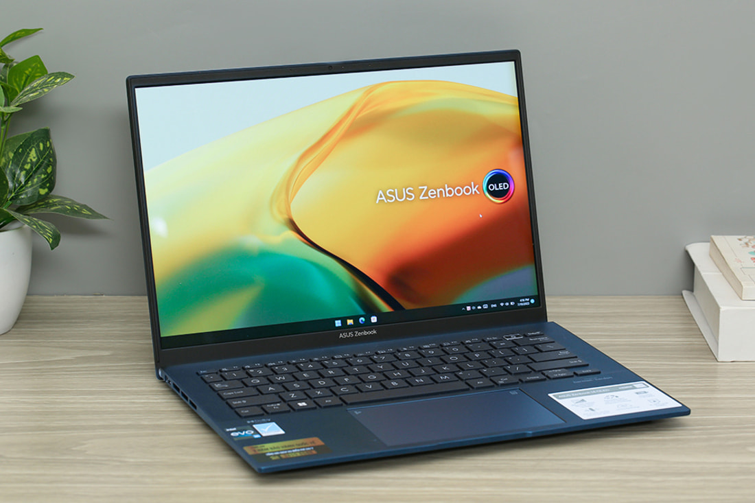 Vì sao nên mua Asus Zenbook UX3402ZA-KM221W