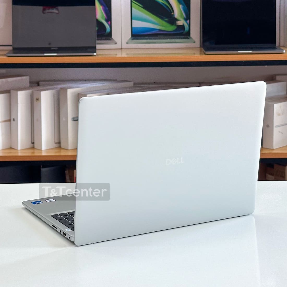 Sức mạnh đa nhiệm vô đối với dung lượng RAM 32GB DDR5