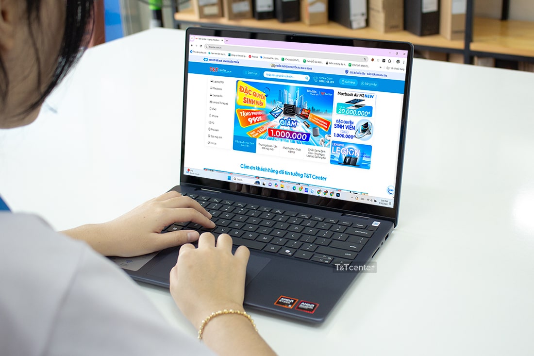 Màn hình sống động, cảm ứng cực nhạy