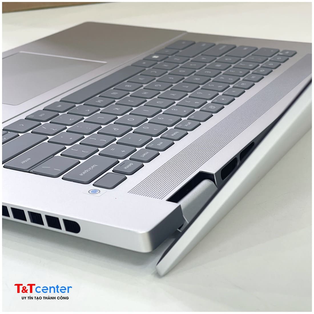 Bàn phím, TouchPad nhanh nhạy