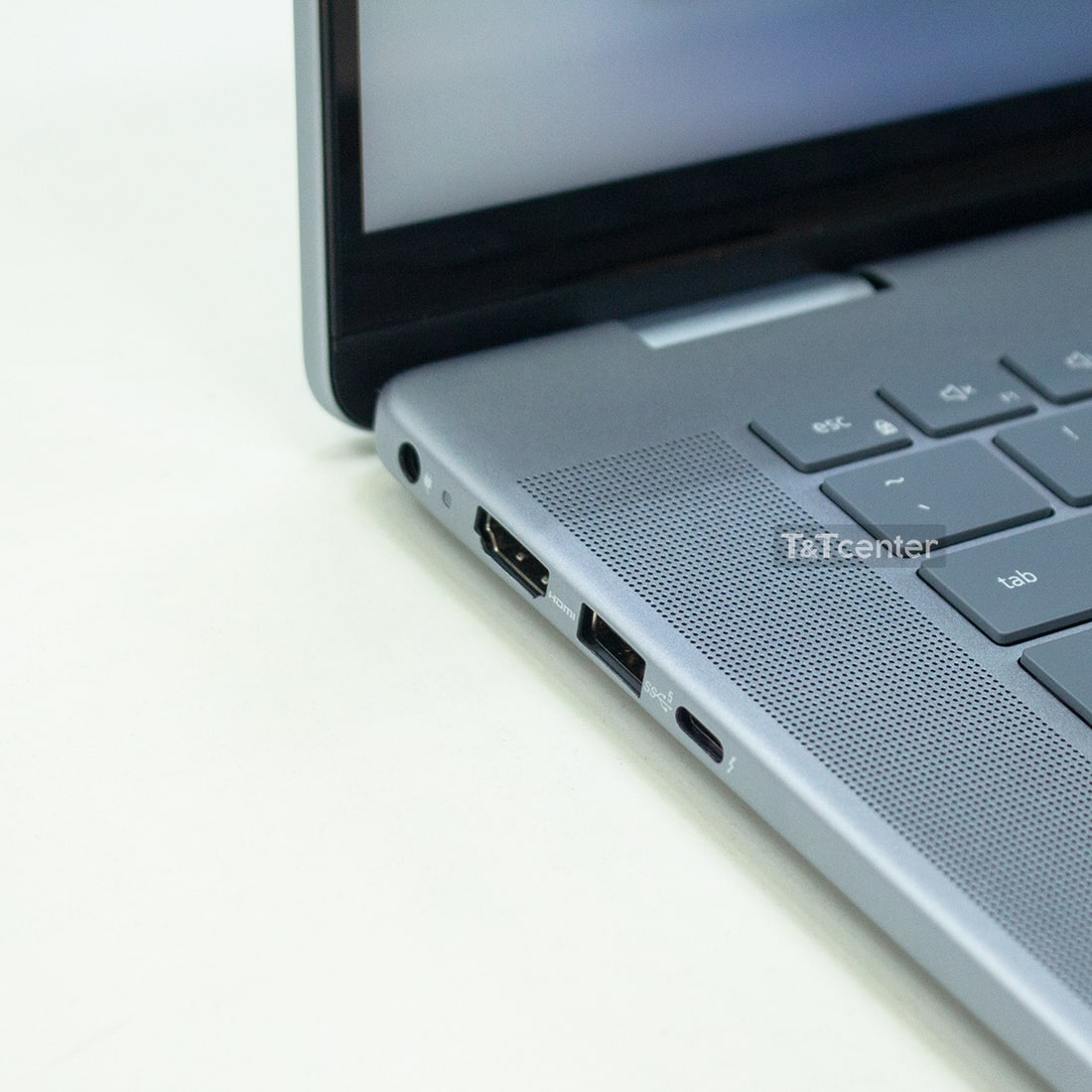 Hệ thống cổng kết nối đầy đủ