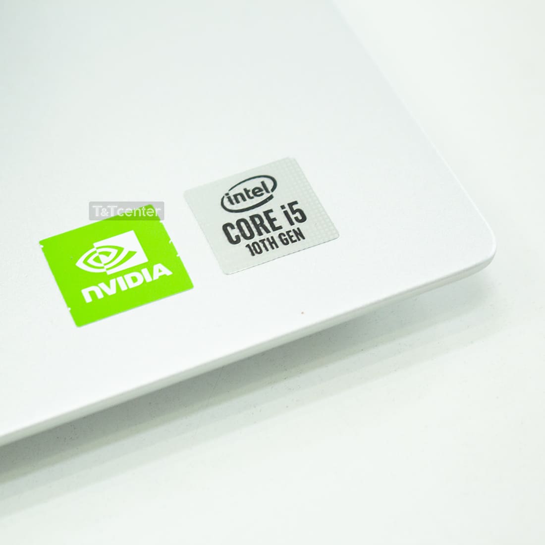 Hiệu năng cân tốt các tác vụ văn phòng và đồ họa cơ bản