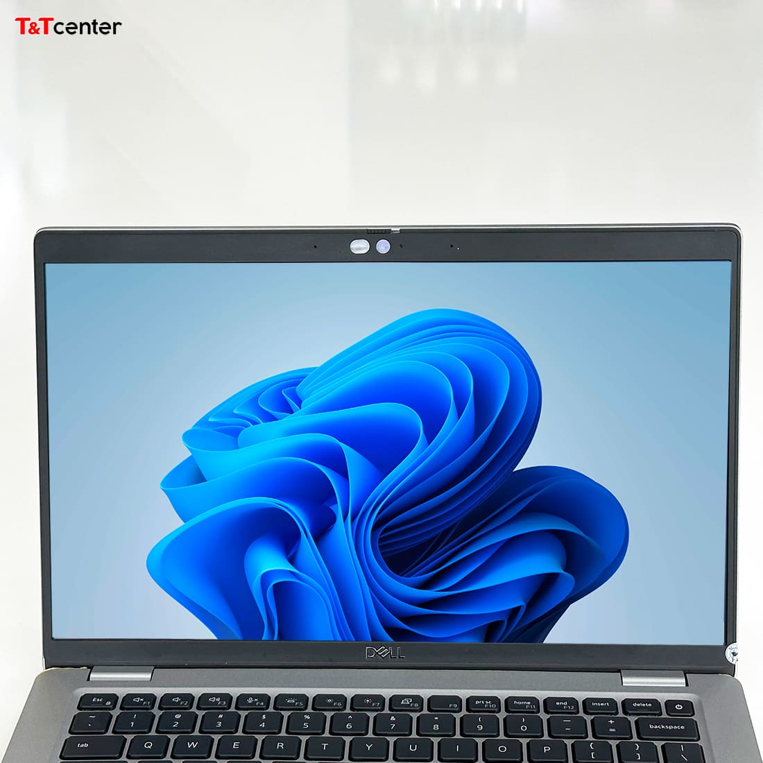 Màn hình 14 inch sắc nét, sống động