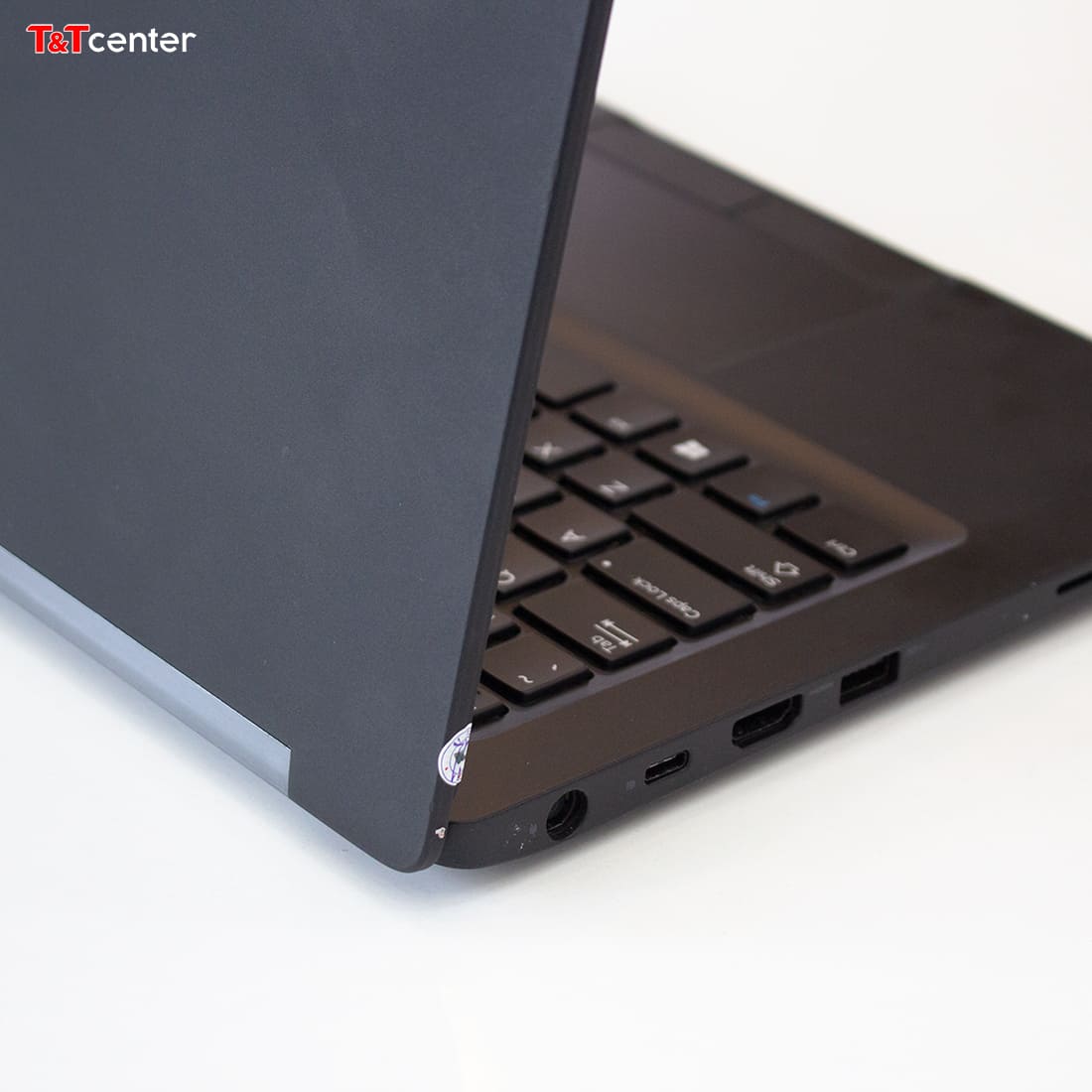 Cổng kết nối đa dạng