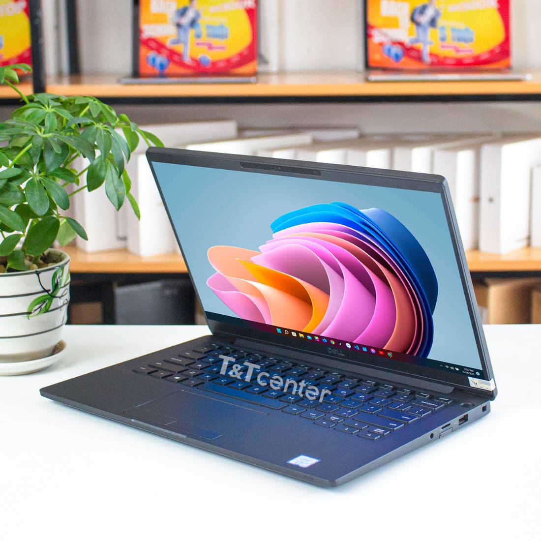 Vì sao nên mua Dell Latitude 7400 Core i5?