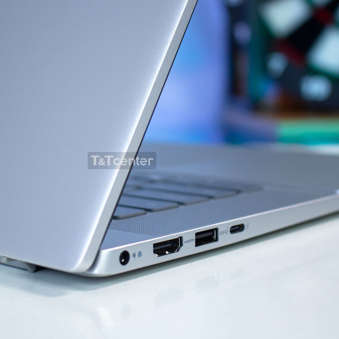 Cổng kết nối đa dạng