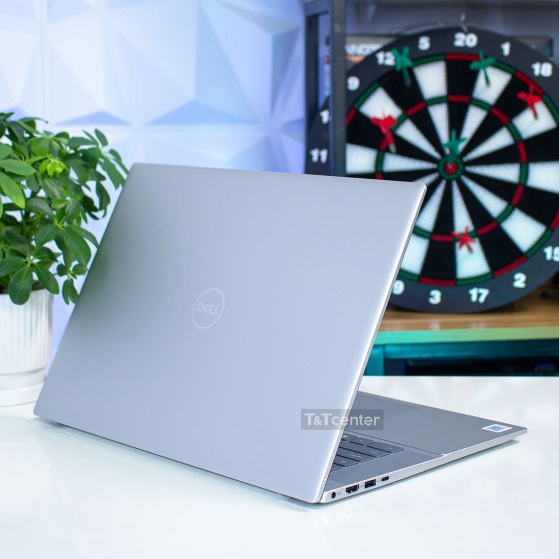 Thiết kế sang trọng, mỏng nhẹ ấn tượng