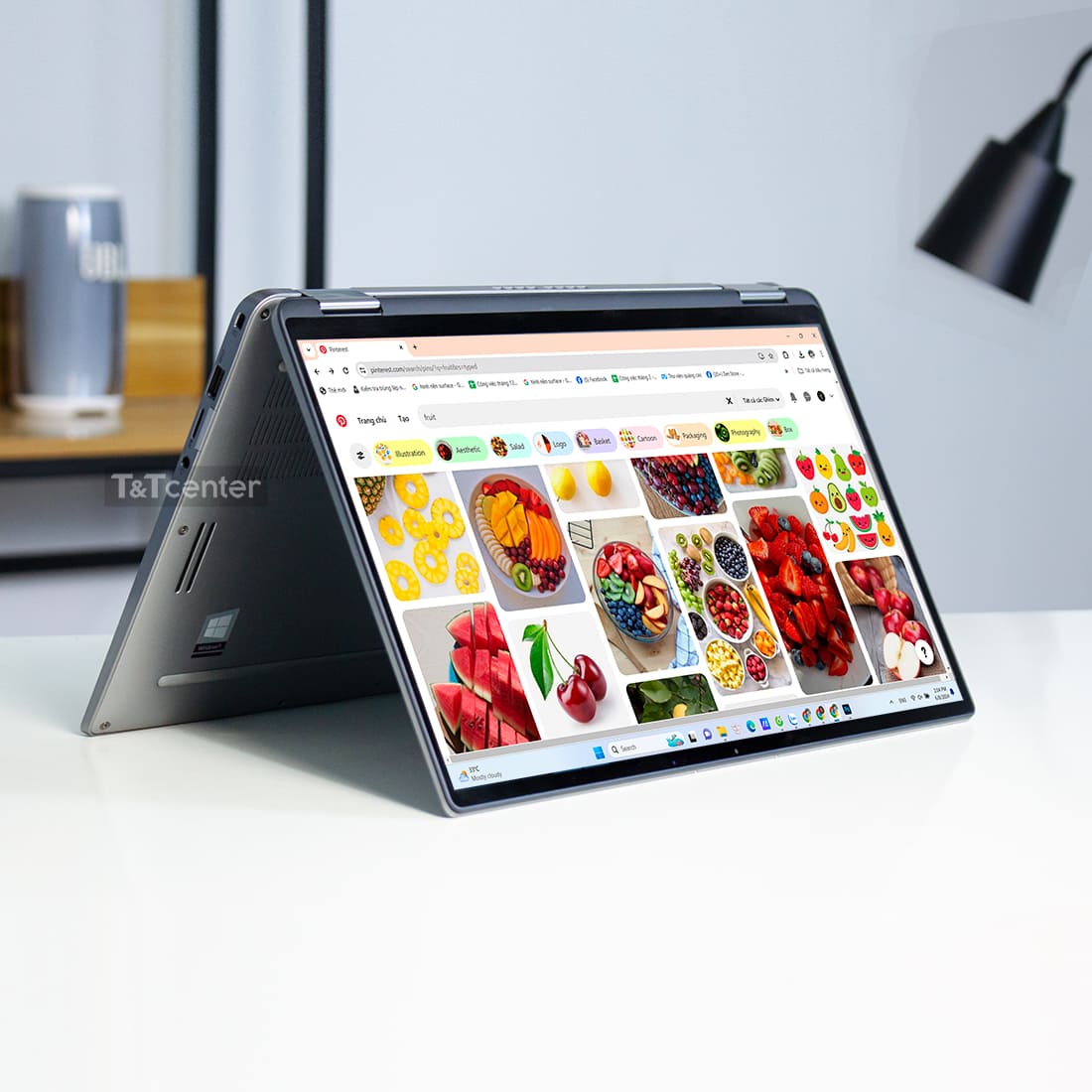 Thiết kế cao cấp, xoay gập linh hoạt