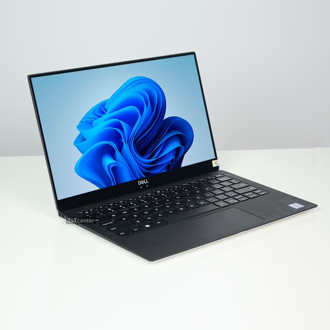 Âm thanh ấn tượng với công nghệ Waves MaxxAud