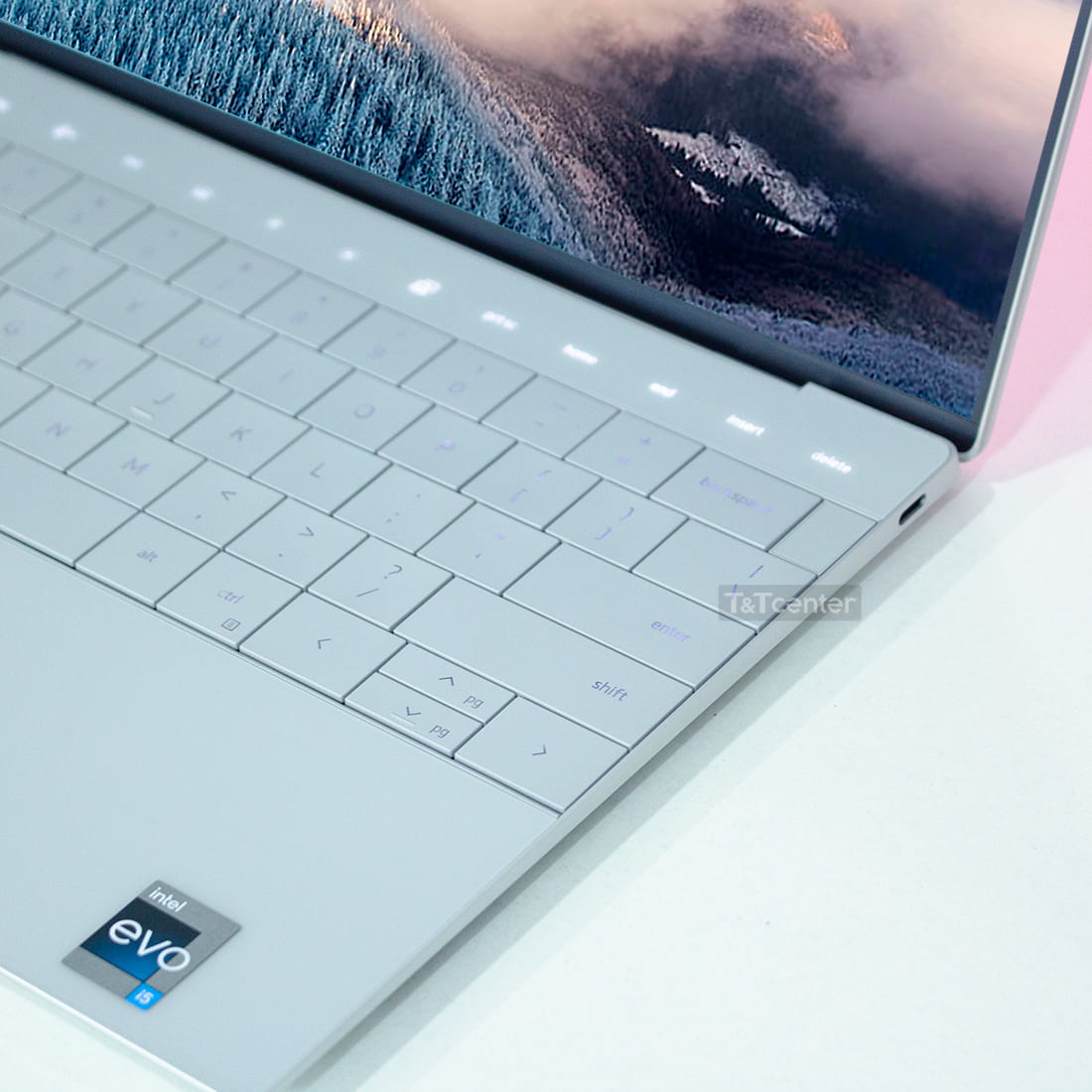 Hiệu năng đáng kinh ngạc hỗ trợ đắc lực trong mọi công việc