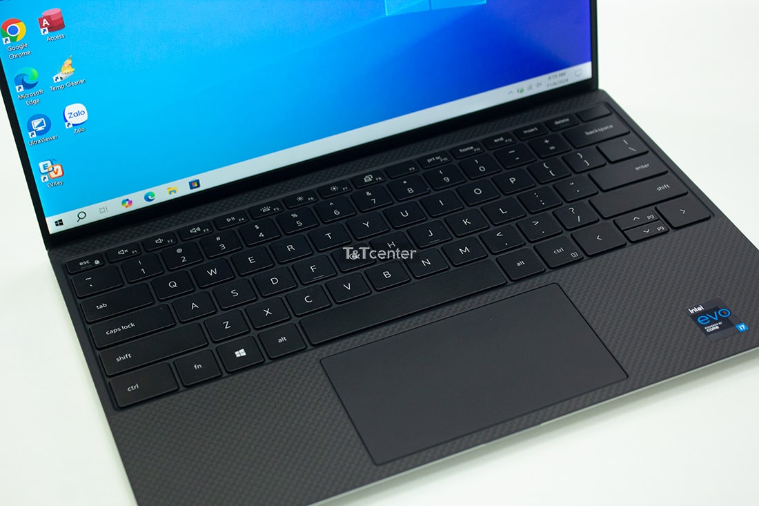 Trang bị bàn phím và Trackpad cực xịn sò