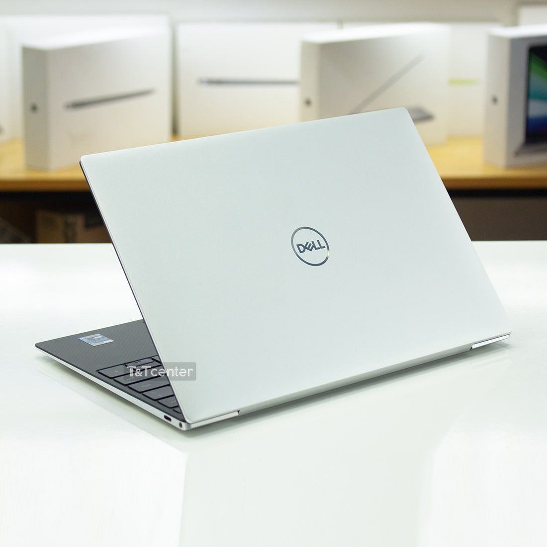 Ultrabook mỏng nhẹ, bền bỉ